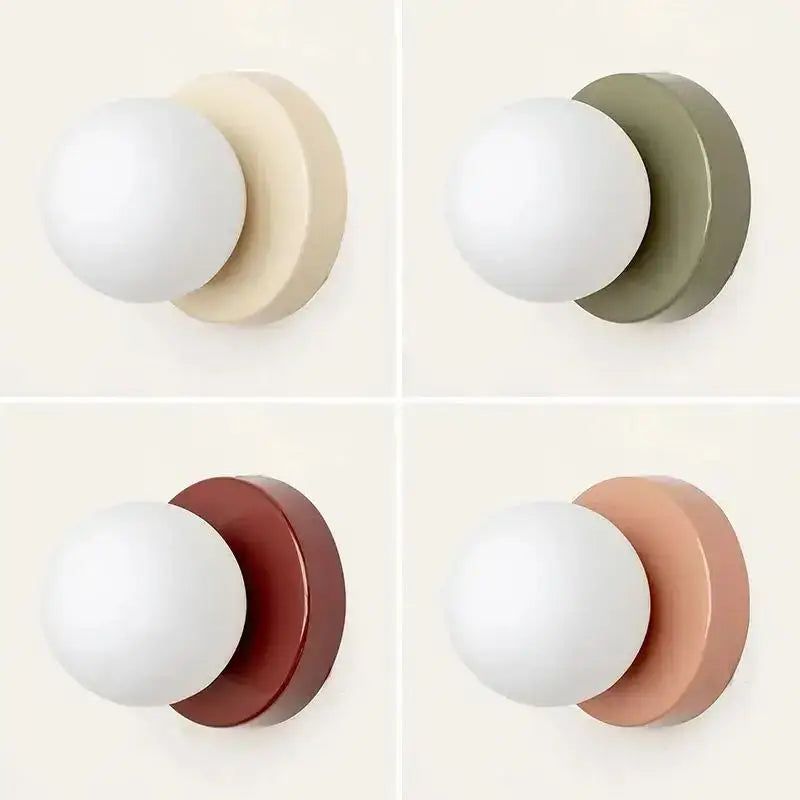 Applique Murale Boule Blanche Avec Support Coloré Design