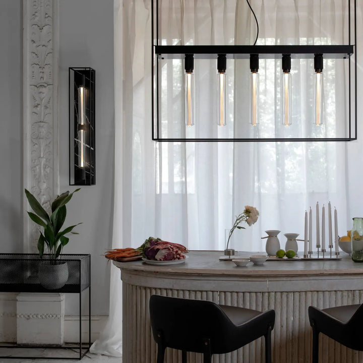 Applique murale Caged X-Large dans une cuisine #couleur_blanc