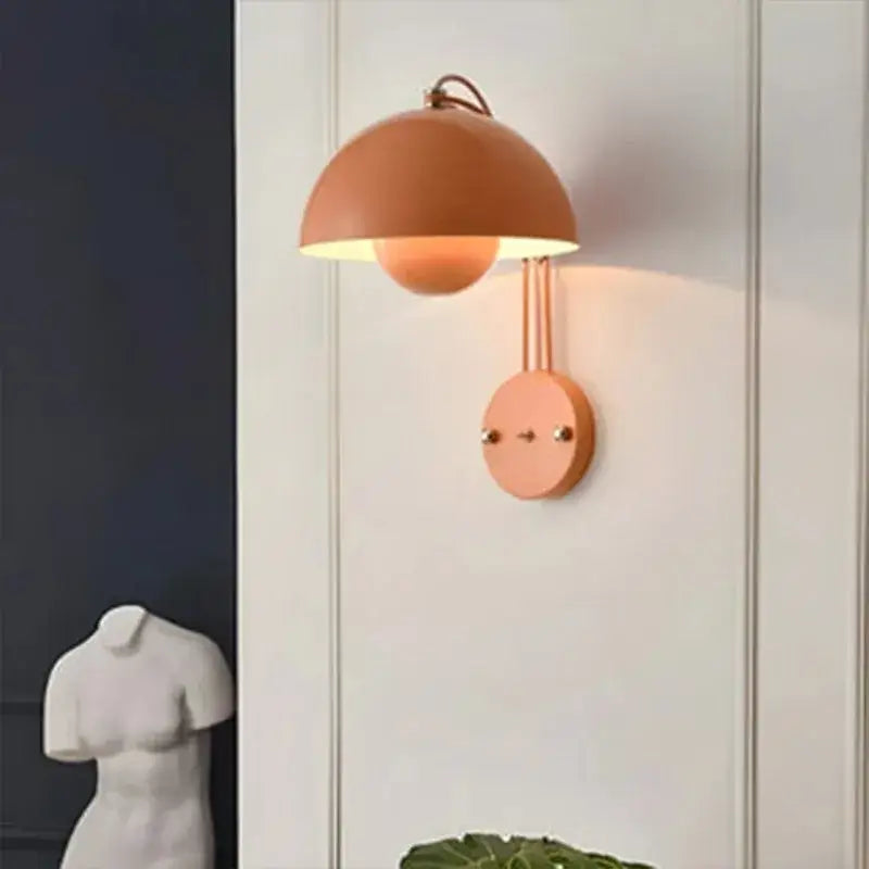 Applique murale colorée style dôme rétro pour salon ou chambre