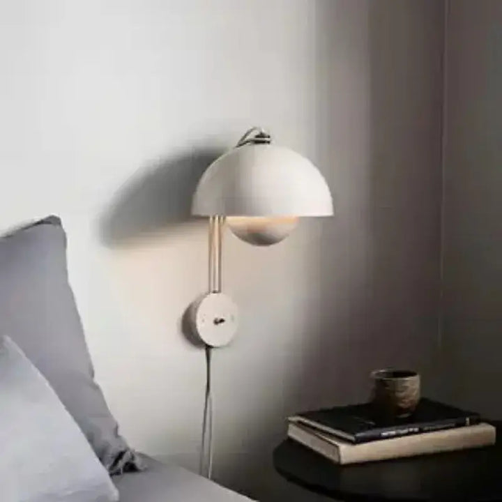 Applique murale colorée style dôme rétro pour salon ou chambre