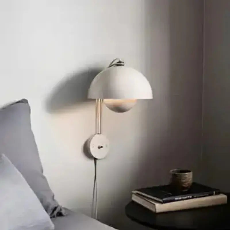 Applique murale colorée style dôme rétro pour salon ou chambre