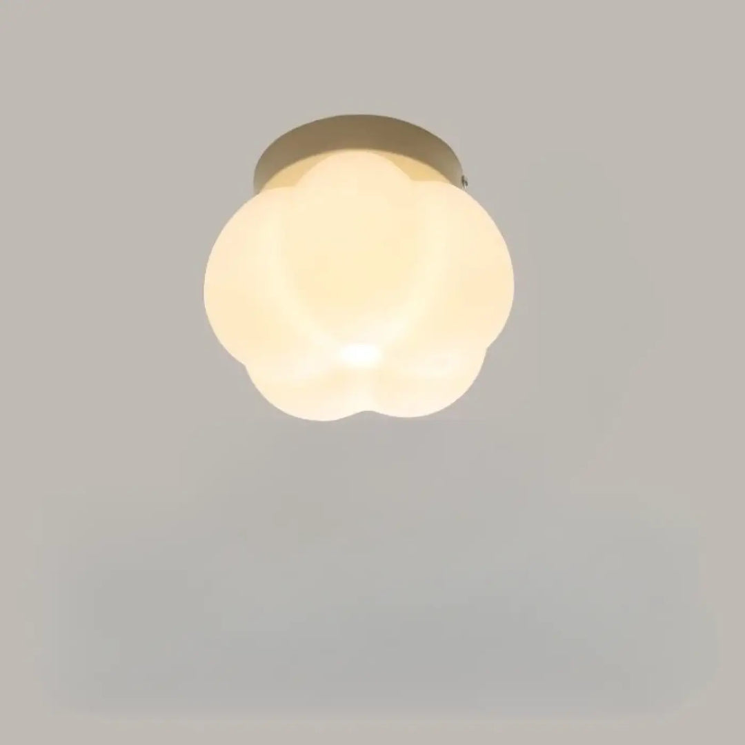 Applique murale puffo en verre dépoli blanc avec abat-jours arrondis et fixation métallique design doux