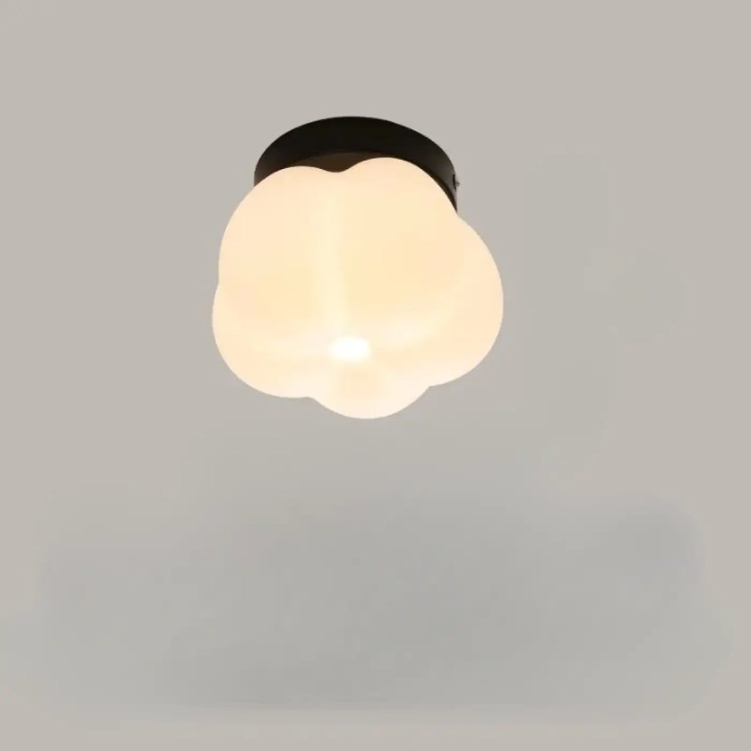 Applique murale puffo en verre dépoli avec abat-jours arrondis en forme de nuage et base métal noir design doux