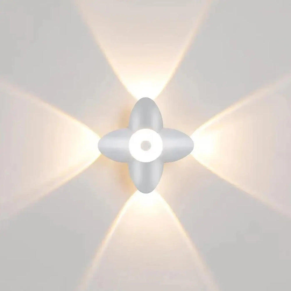 Applique murale design fleur blanche moderne led