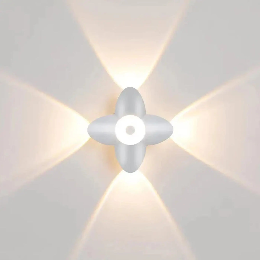 Applique murale design fleur blanche moderne led