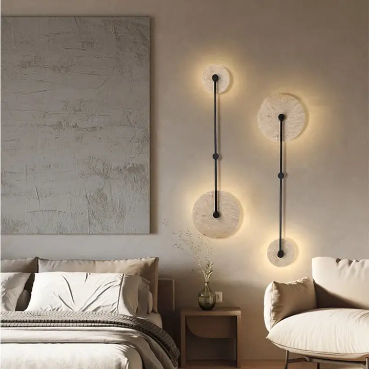 Applique murale design moderne en pierre et métal avec éclairage LED

