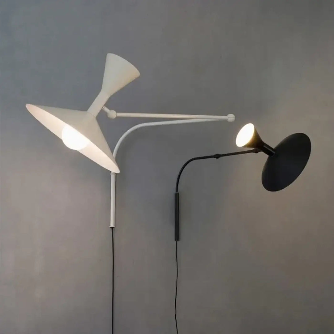 Applique murale design orientable en métal noir ou blanc