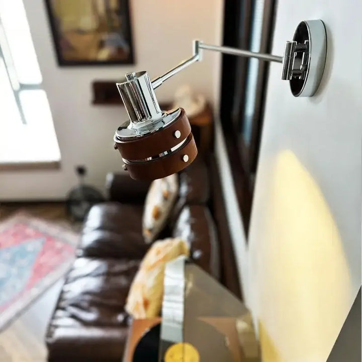 Applique murale design scandinave métal orientable élégant