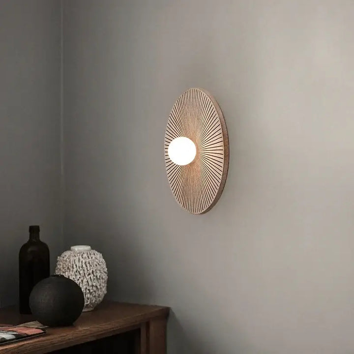 Applique Murale Design Soleil En Bois Et Verre Blanc

