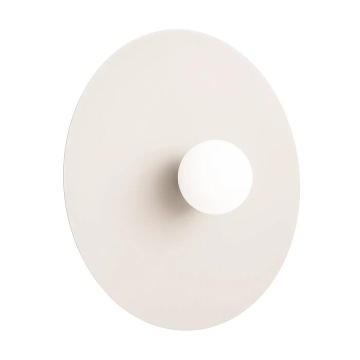 Applique murale beige éteinte, vue rapprochée