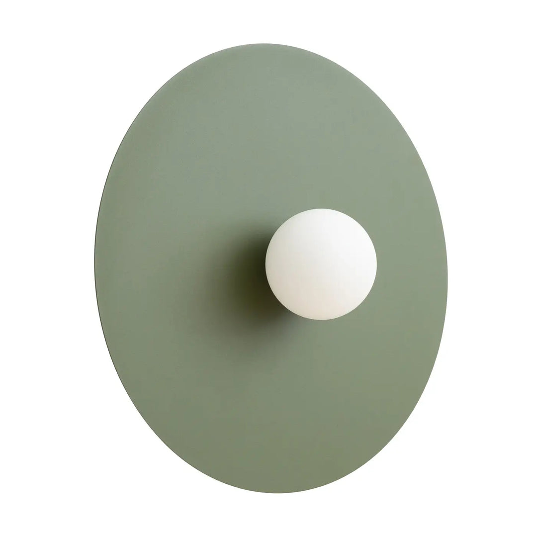 Applique murale vert olive éteinte, vue rapprochée