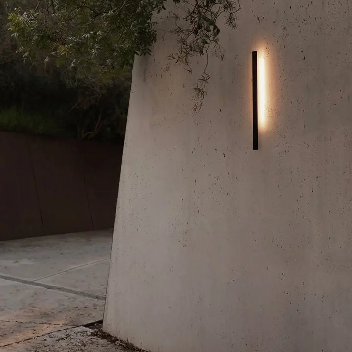 Applique Lime 60 cm dans un espace extérieur