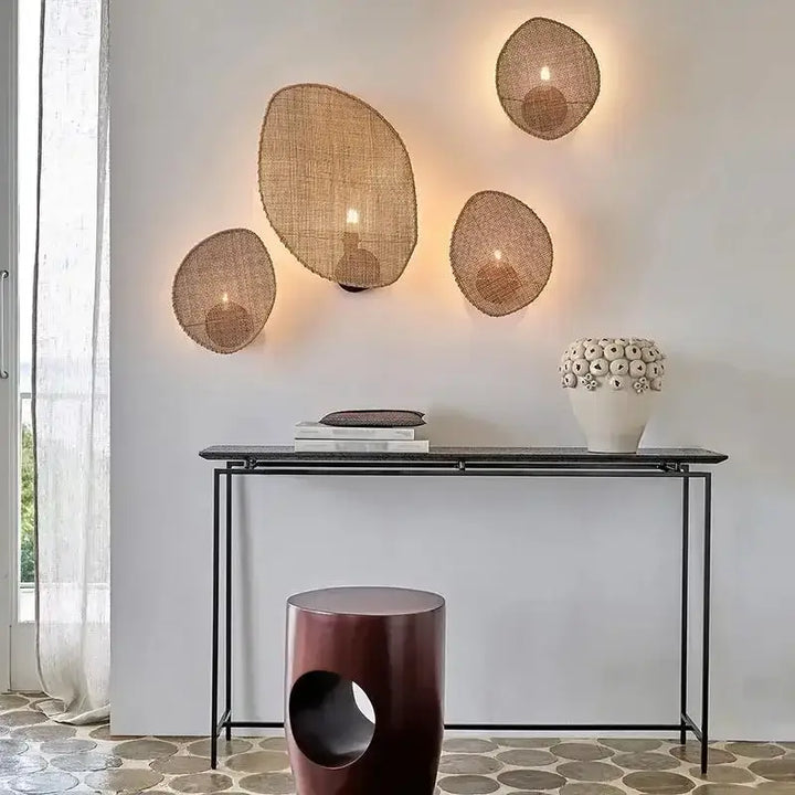 Applique murale en forme de feuille à base de rotin et de bambou

