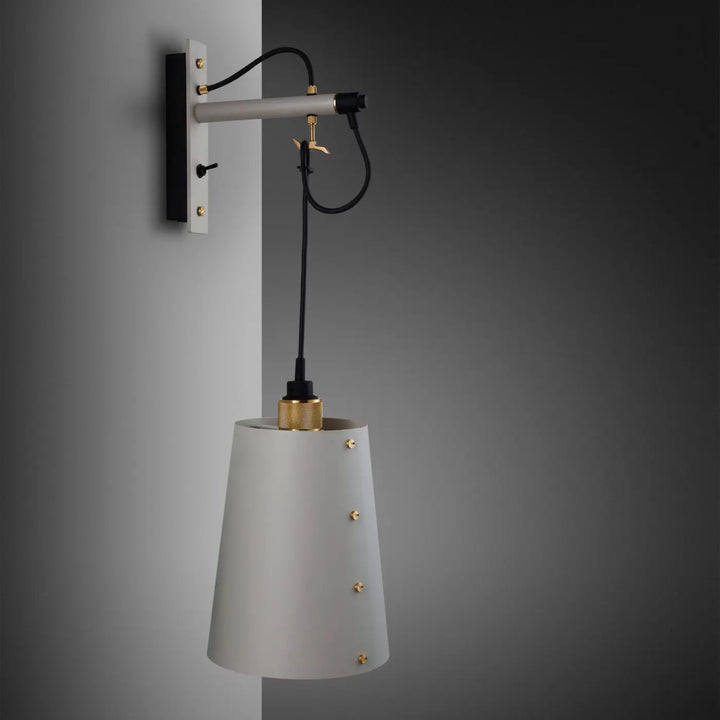 Applique murale Hooked grand modèle Pierre en laiton #couleur_dor