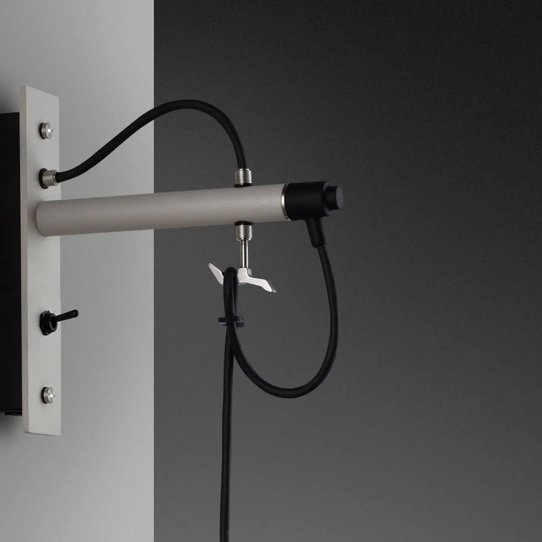 Applique murale Hooked petit modèle Pierre en acier #couleur_argent