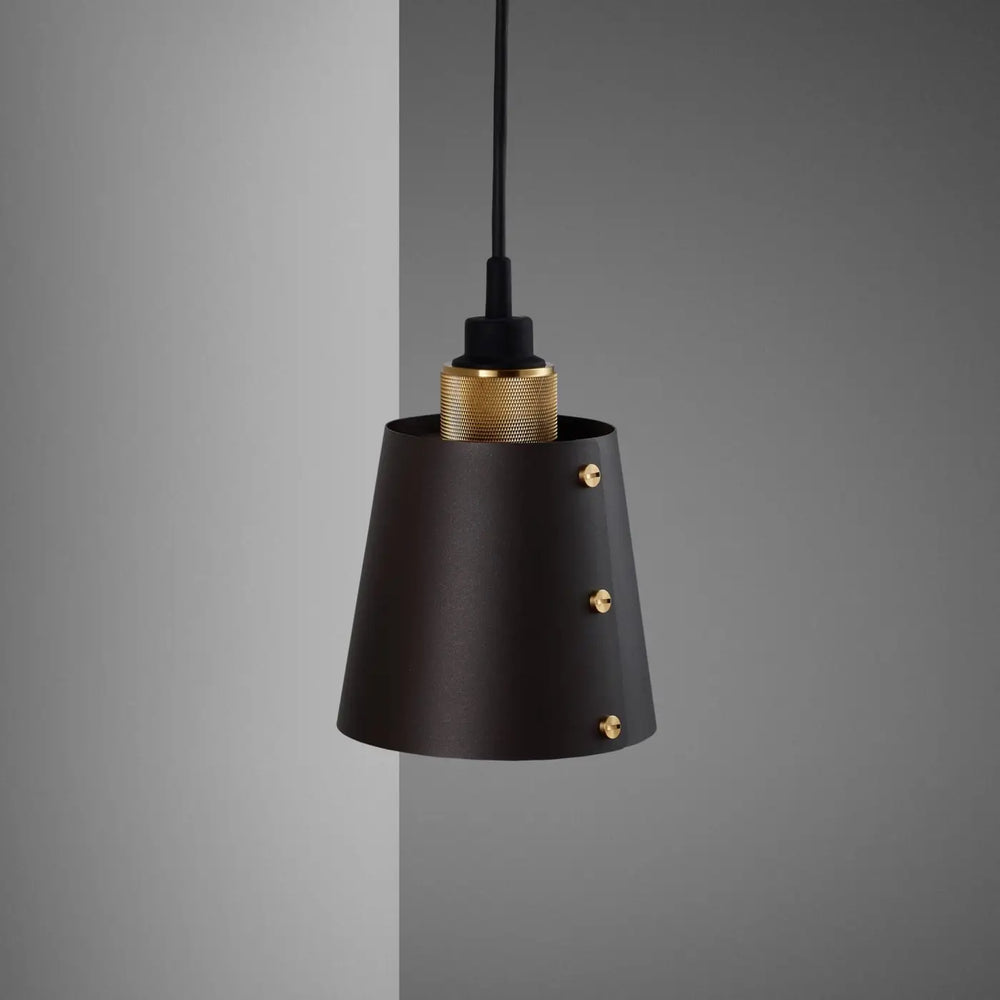 Applique murale Hooked petit modèle Graphite en laiton #couleur_dor