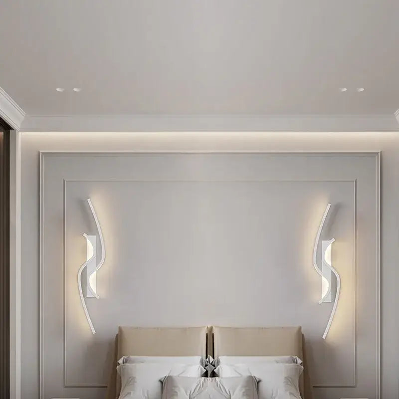 Applique murale LED avec deux barres courbées comme une vague

