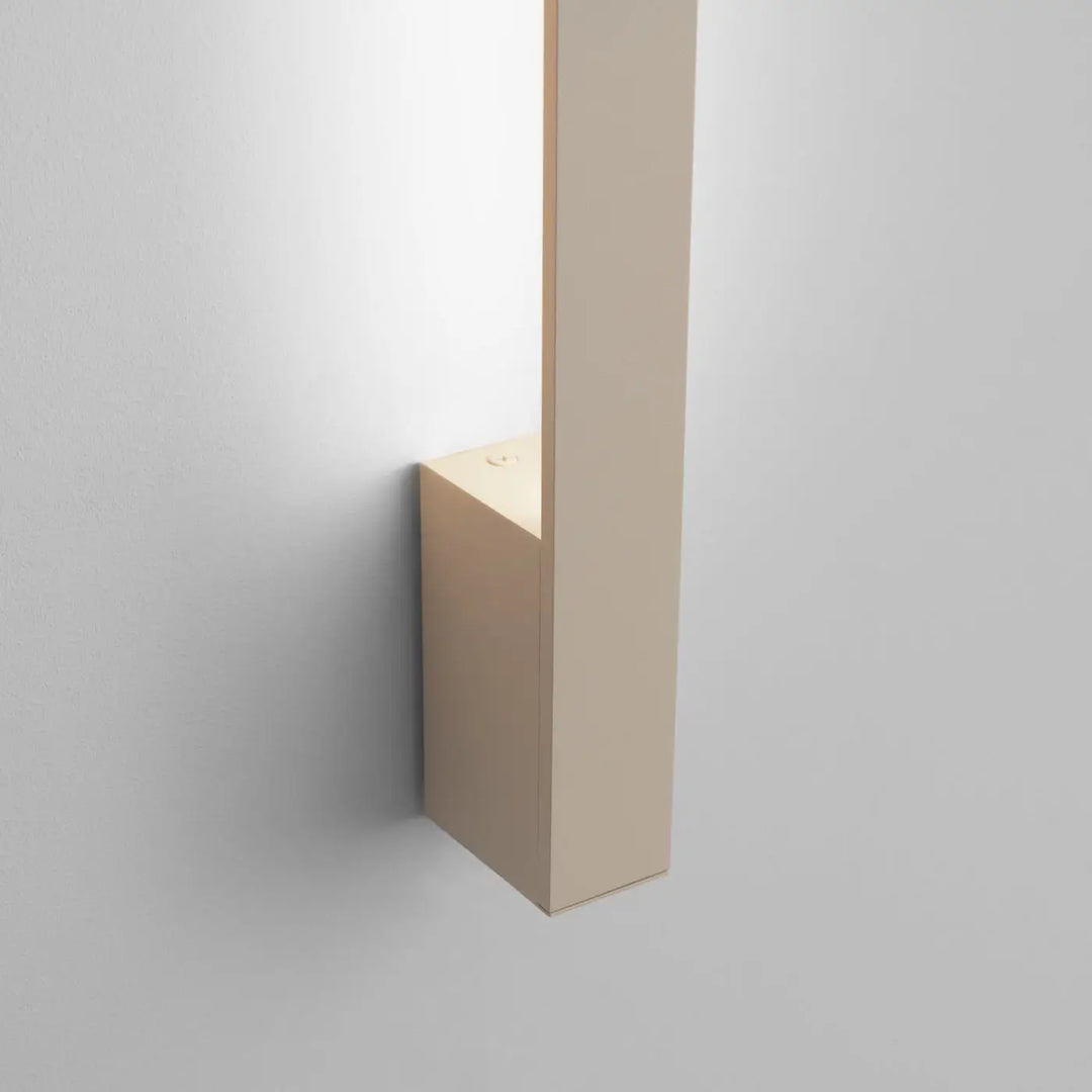Applique murale sappo 120 led beige avec design minimaliste disponible en six variantes dont vert olive