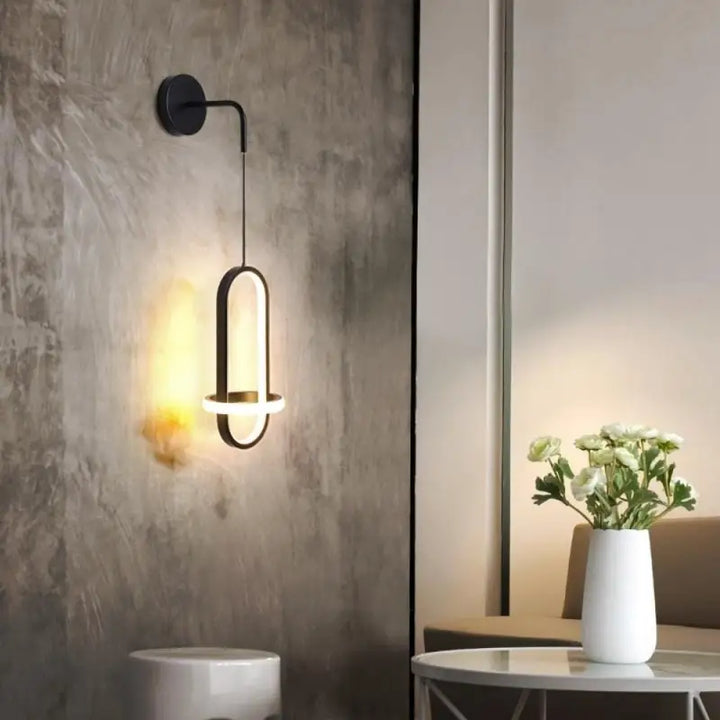 Applique Murale Led Design En Acrylique Noir Élancé