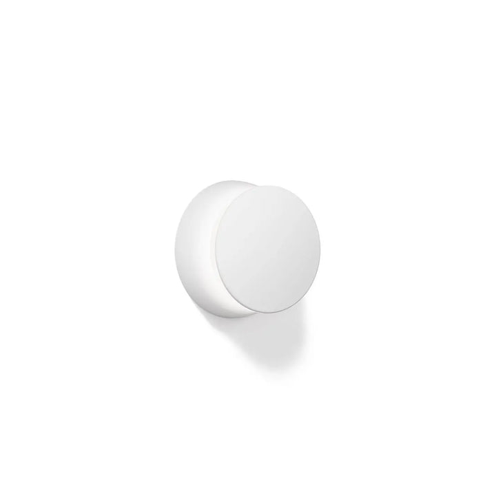 Applique murale Totem Puck Pablo Designs, base blanche