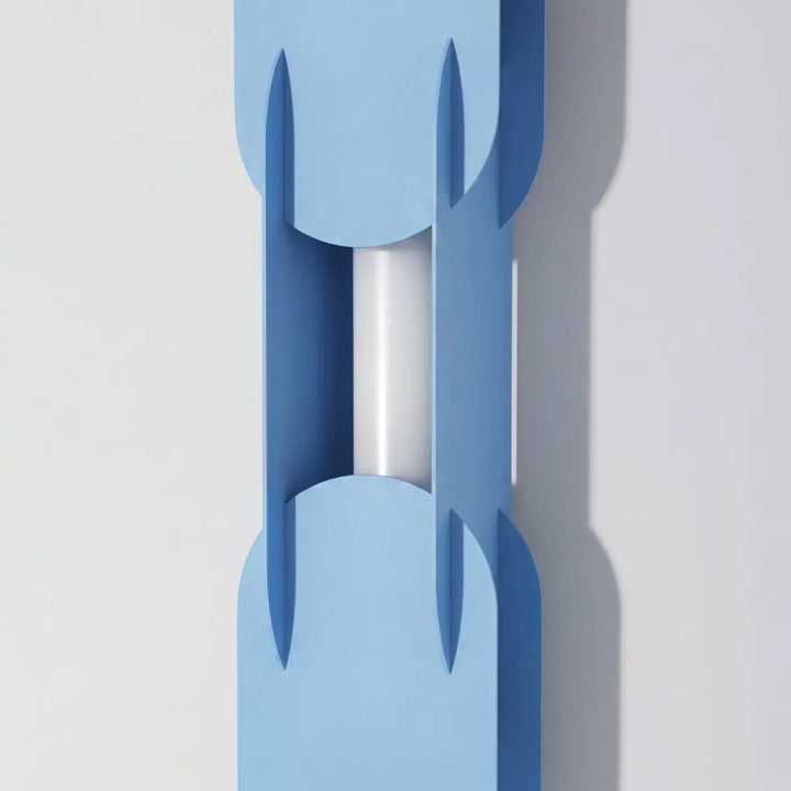 Applique murale CHAIN bleu clair éteinte, détail des maillons