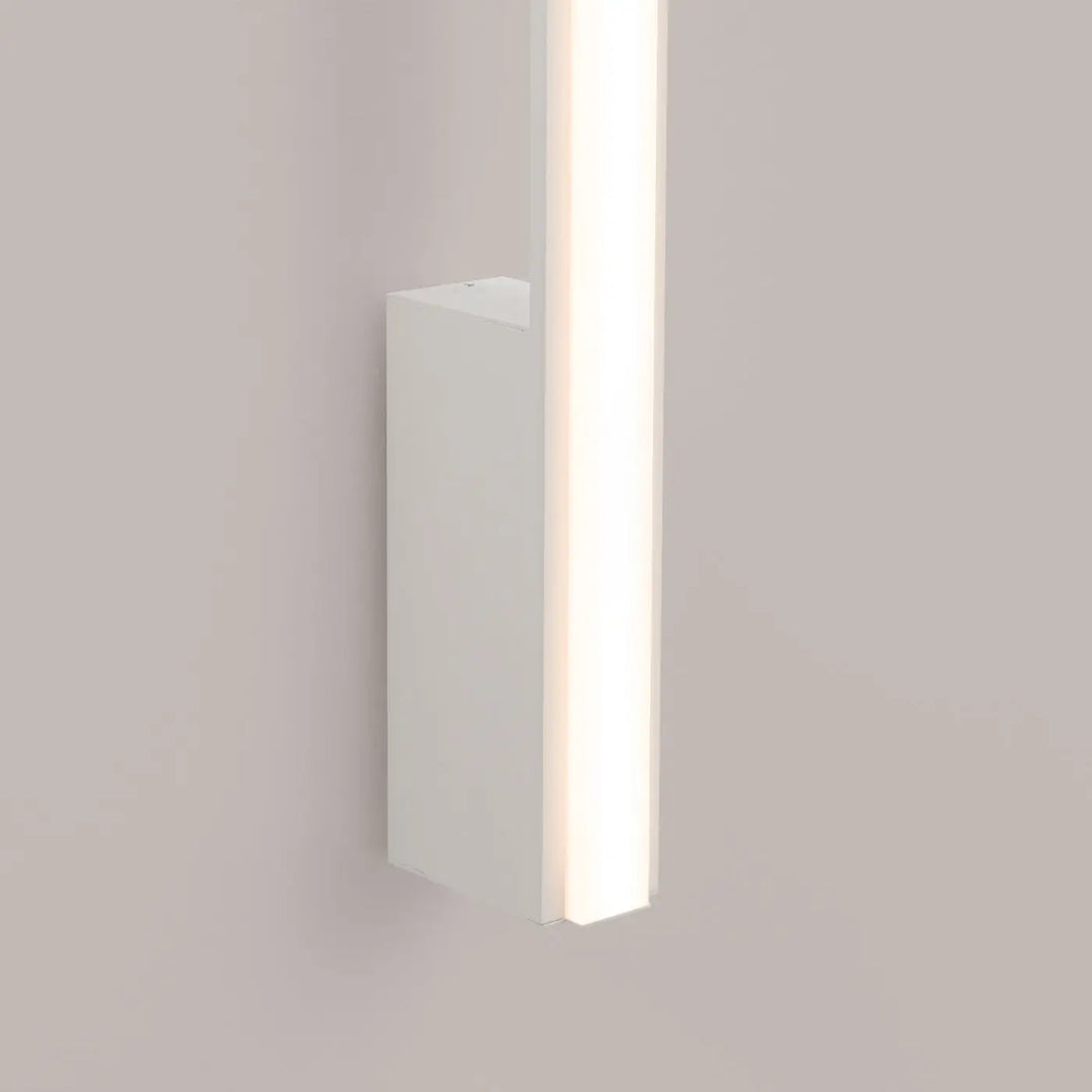 Applique murale LAGOM blanc éteinte, détail de la fixation
