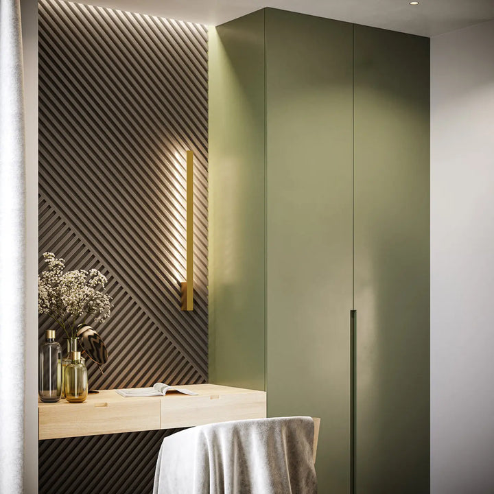 Applique murale lahti l 4000k doré avec boîtier étroit et finition mate vert olive pour module led design