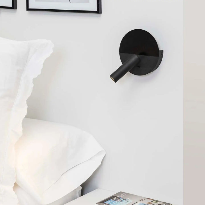 Applique Duas noire dans un intérieur
