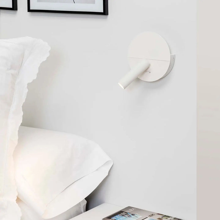 Applique murale Duas blanche de Faro Barcelona en situation