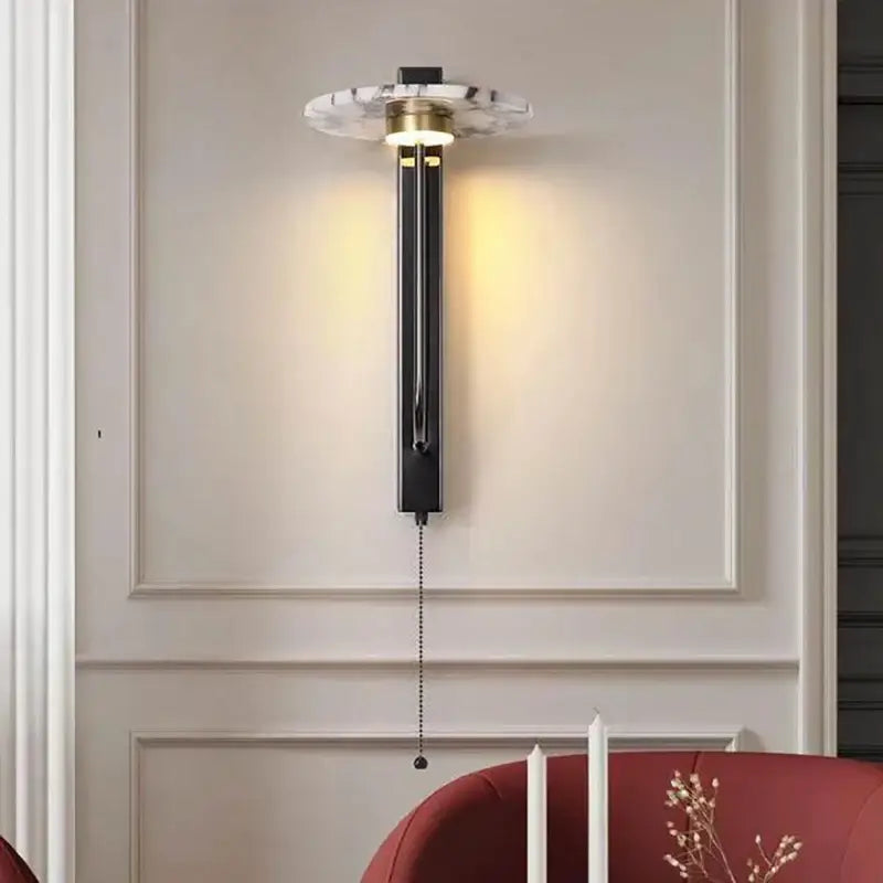 Applique Murale Longue Élégante Noire Dorée Et Marbre

