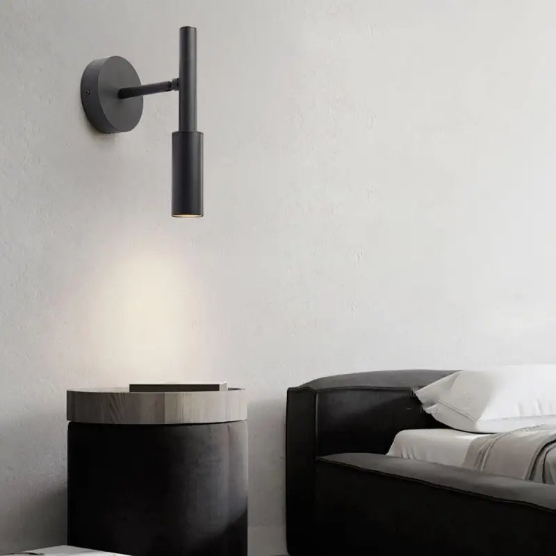 Applique Murale Noire Design En Tube Aluminium