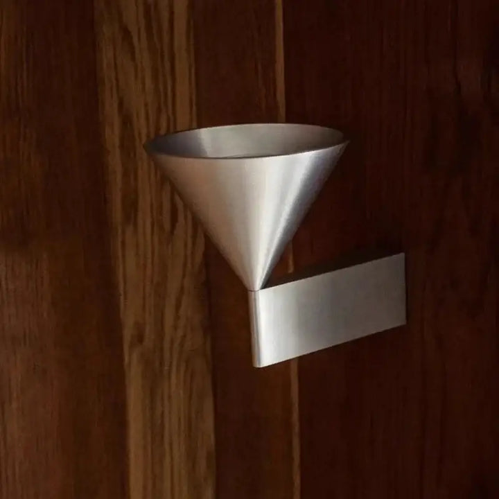 Applique Murale Noire Moderne En Métal Forme Cône Inversé Élégante