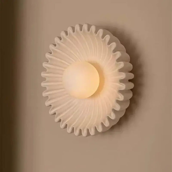 Applique murale ondulée au style organique contemporain