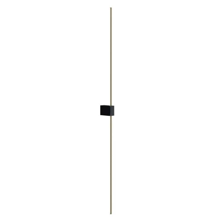 Applique murale pars avec tige verticale slender en métal doré et fixation carrée noire mate minimaliste