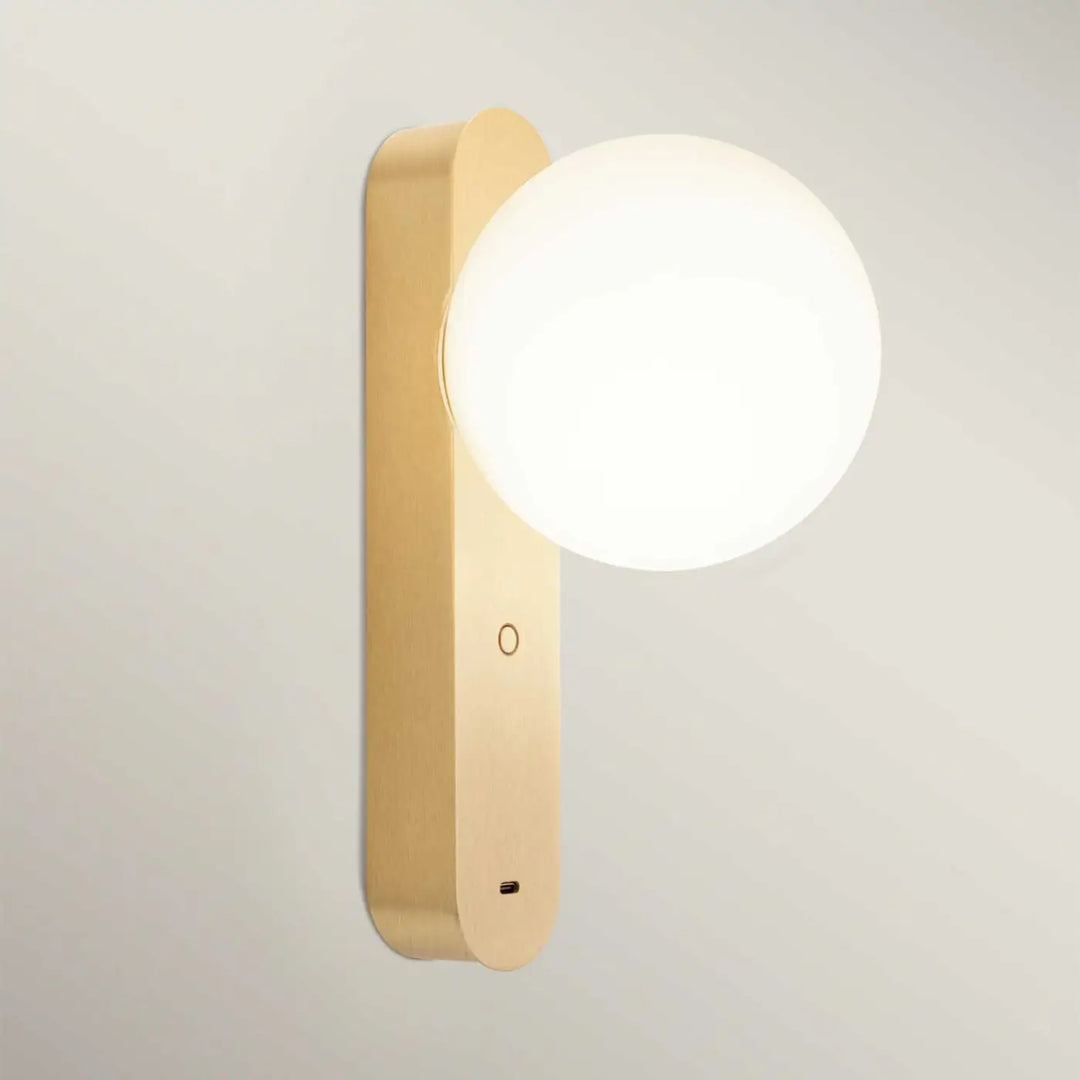 Applique murale Perlina USB à finition dorée