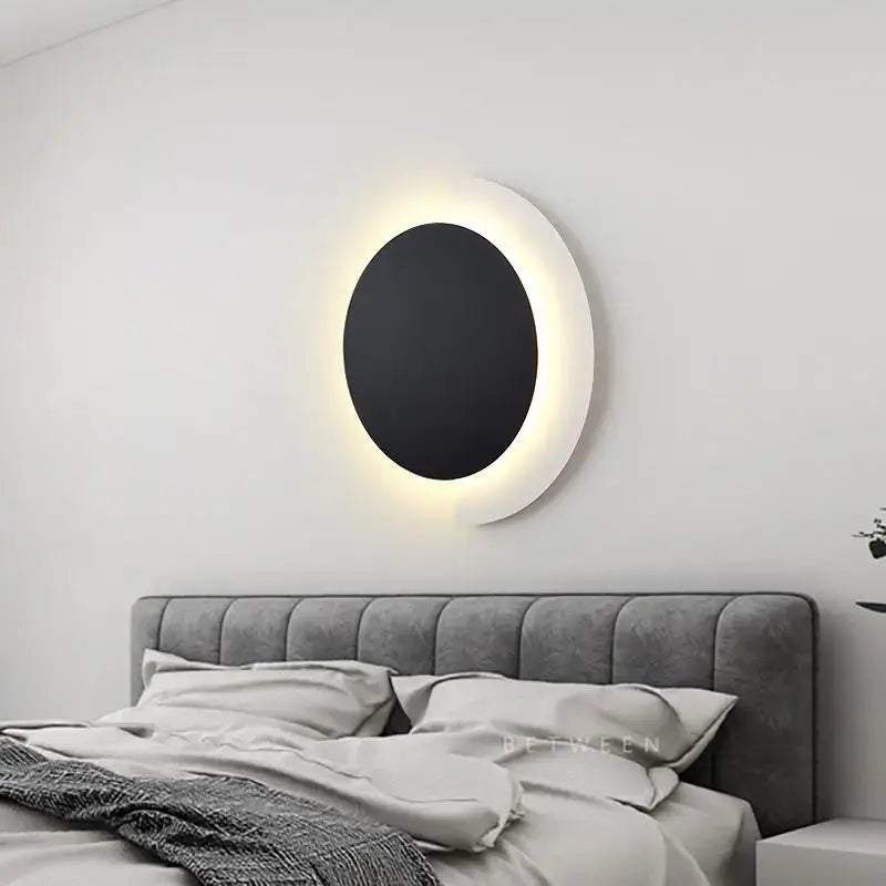 Applique murale post moderne à LED en orange, vert ou noir

