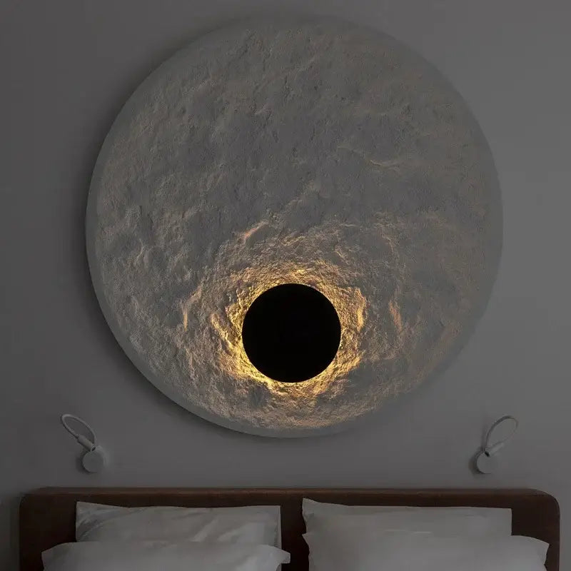 Applique Murale Ronde Effet Éclipse Blanc Style Sculptural