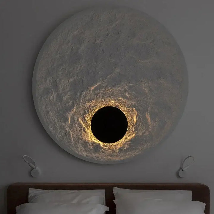 Applique Murale Ronde Effet Éclipse Blanc Style Sculptural