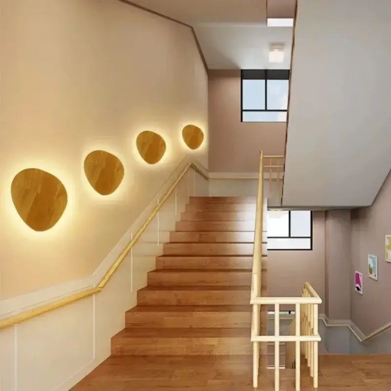 Applique murale ronde en bois avec éclairage LED intégré

