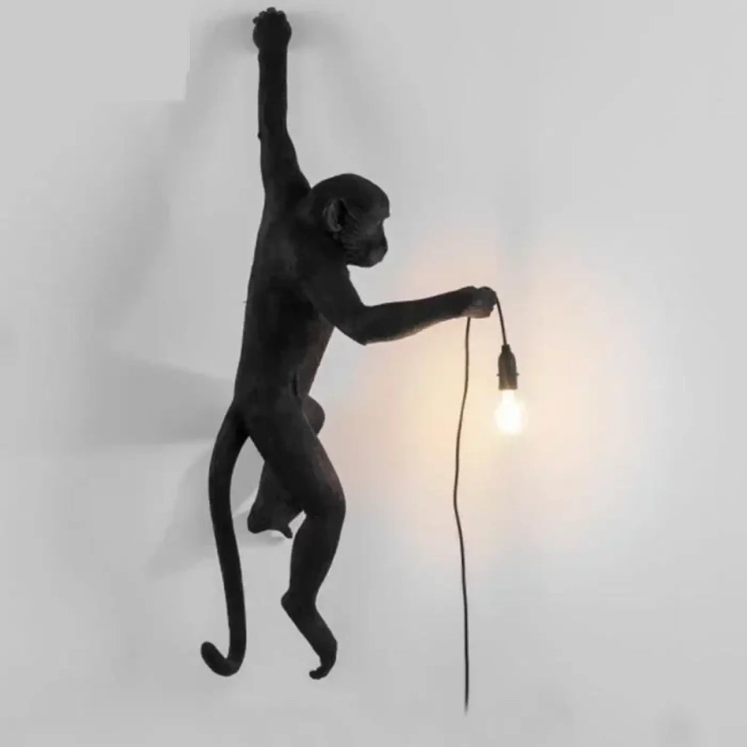 Applique murale singe noire avec ampoule suspendue et cordon design artistique FIKKI