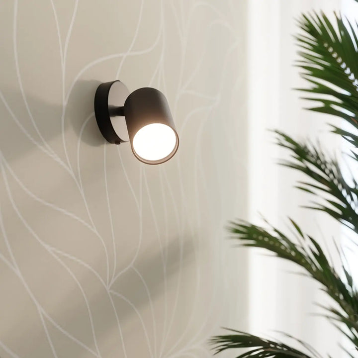 Applique murale noir vue rapprochée dans son décor