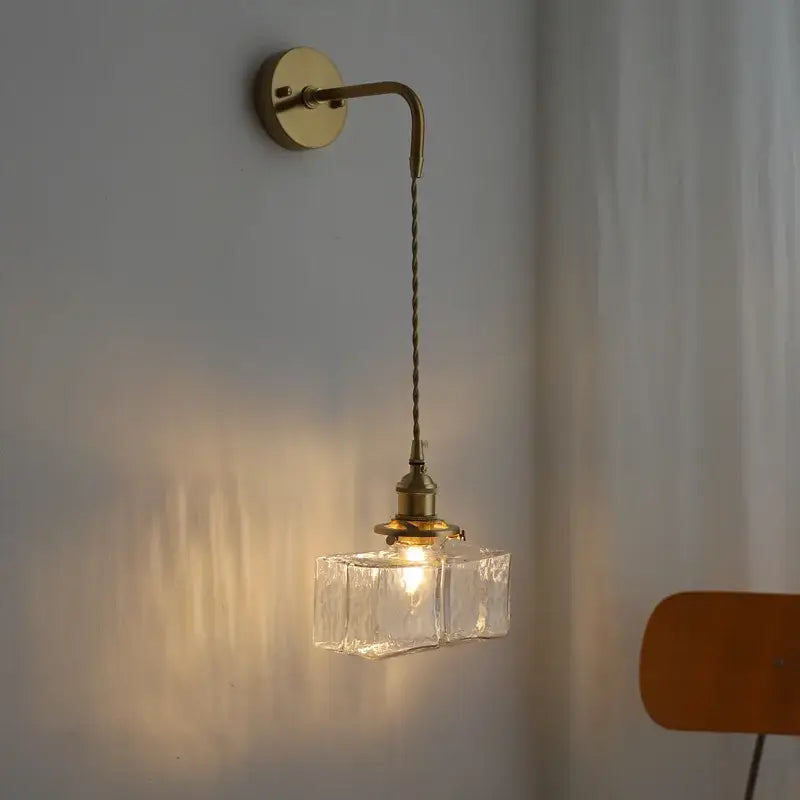 Applique murale style ancien laiton avec suspension verre
