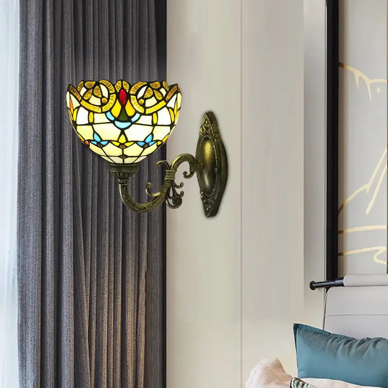 Applique Murale Style Tiffany Au Design Vintage Avec Ses Mosaïques