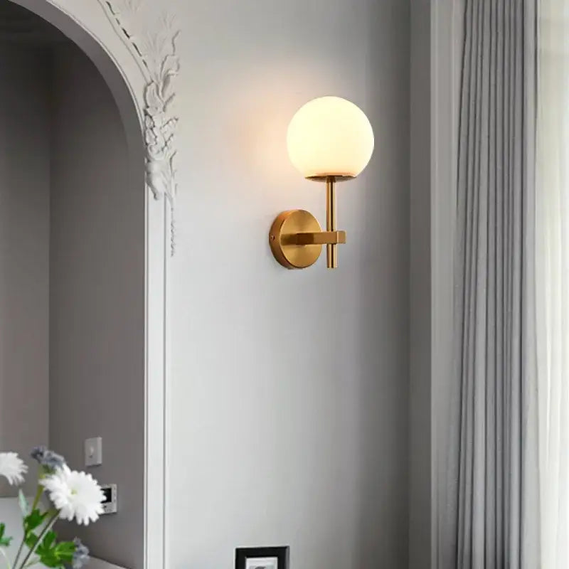 Applique Murale À Support Et À L’Abat-Jour En Verre Teinté