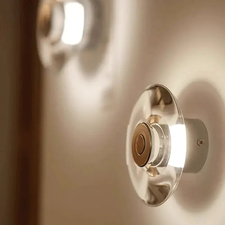 Applique murale en verre design effet halo lumineux