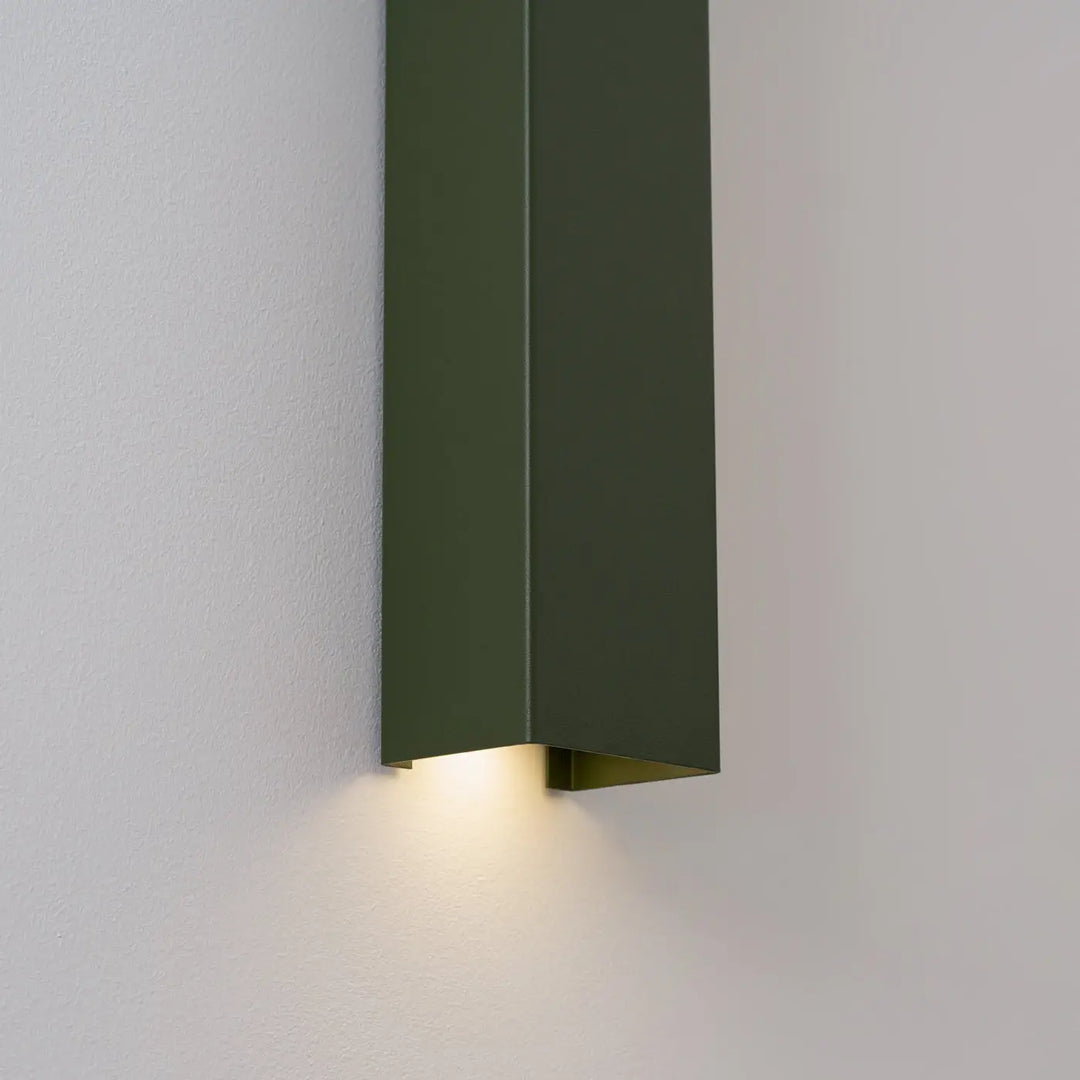 Applique murale freya 90 vert olive rectangulaire avec design minimaliste pour compose dappliques murales minimalistes