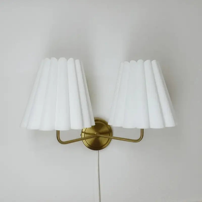 Applique vintage en tissu plissé et métal élégante