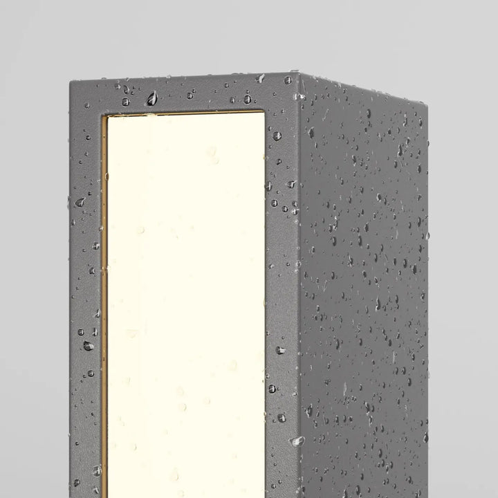 Borne extérieur hof version basse acier gris avec profil rectangulaire et panneau lumineux doré