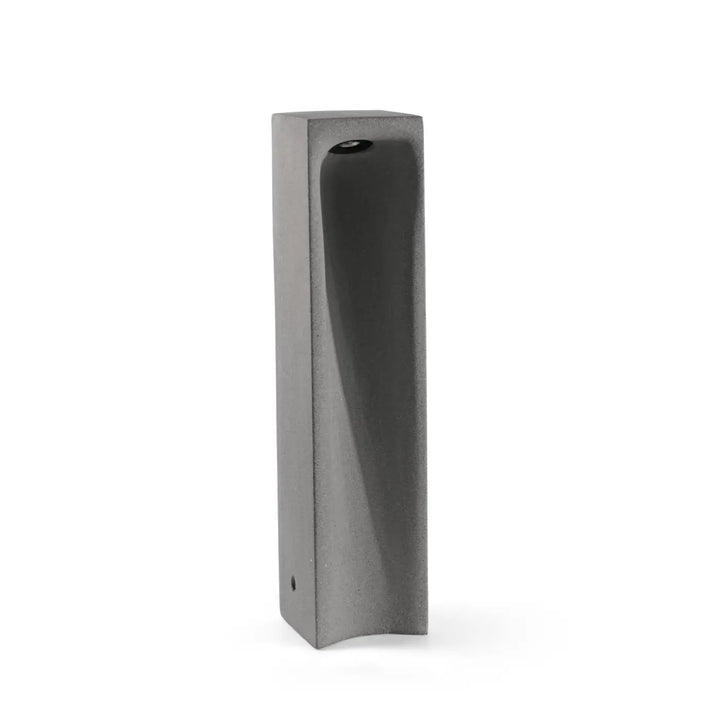 Borne extérieure Grot 70 cm en ciment gris de Faro Barcelona