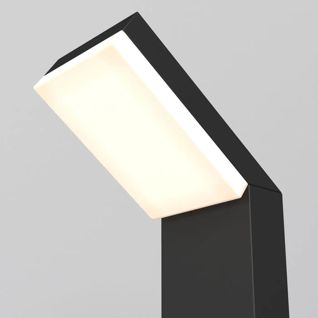 Borne paso en acier noir avec cadre asymétrique et lanterne extérieure led noire à panneau lumineux blanc rectangulaire